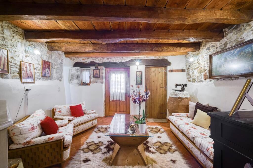 Traditional Cretan Stone House In The Center Of Crete Litos 외부 사진