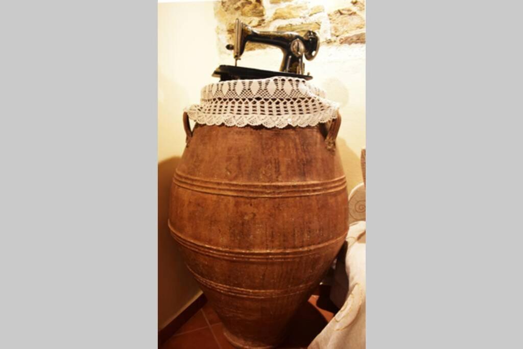 Traditional Cretan Stone House In The Center Of Crete Litos 외부 사진