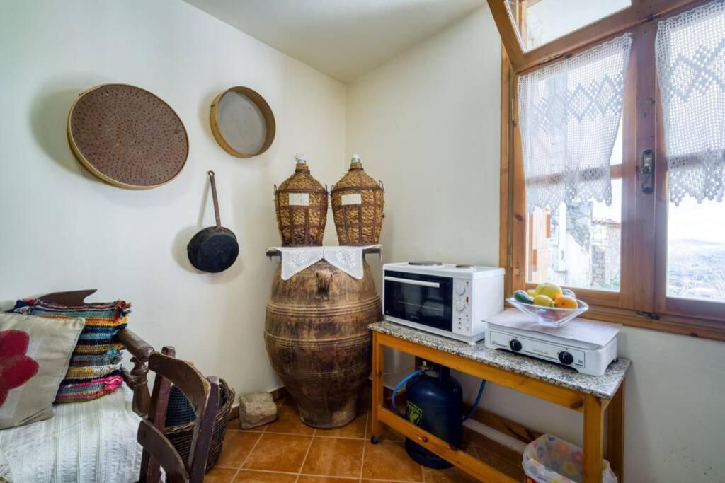 Traditional Cretan Stone House In The Center Of Crete Litos 외부 사진